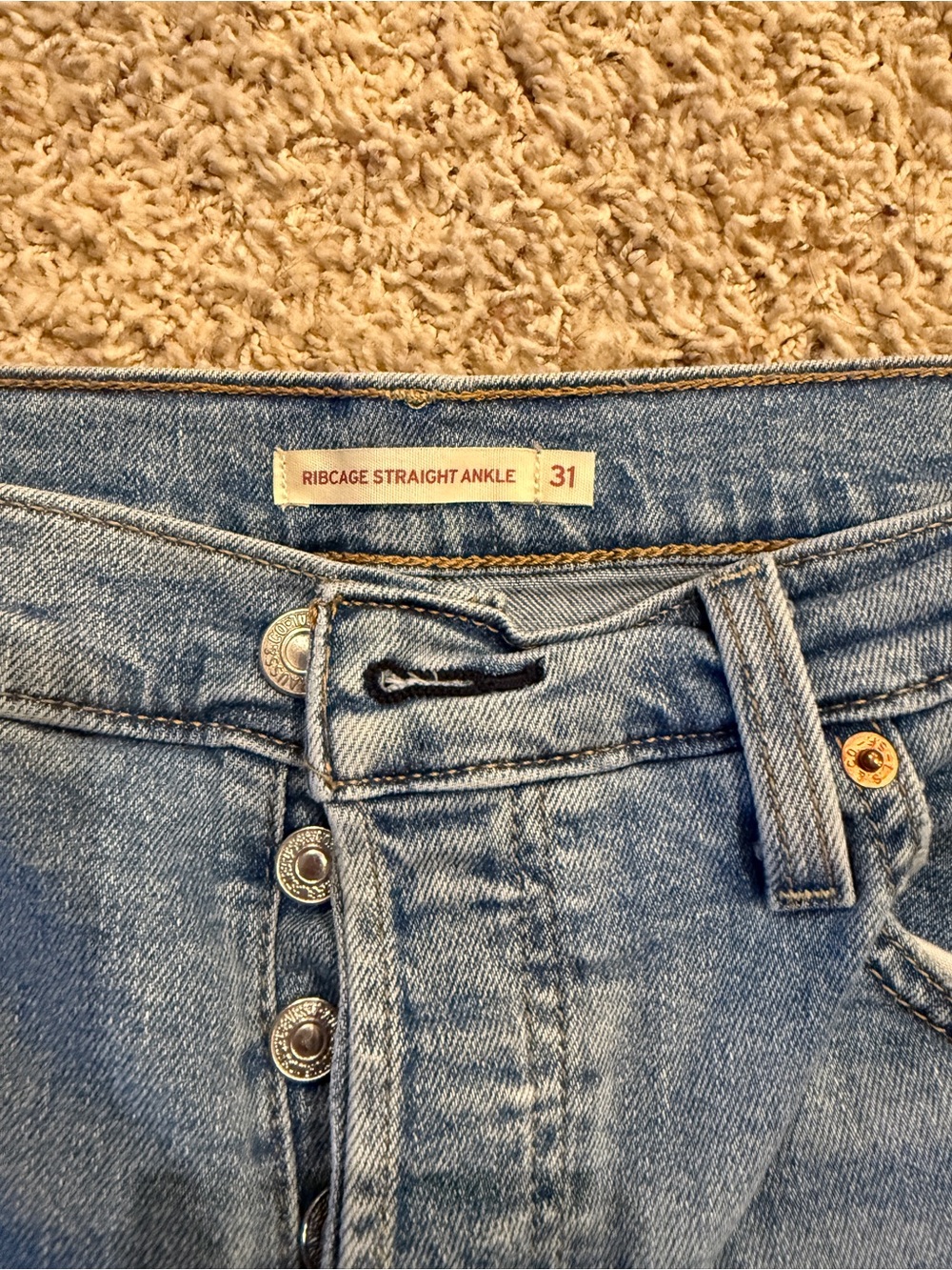 Levi's Ribcage Straight Ankle Jeans